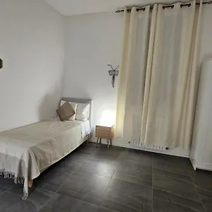 ad-apartments.emilia-romagnahotels.net/